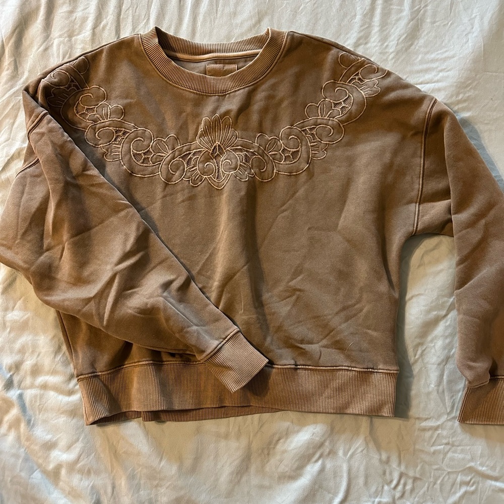 American Eagle crewneck